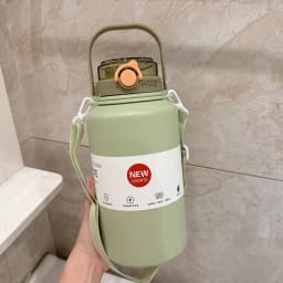 800ml/2000ml Large Capacity Stainless Steel Insulated Water Jug with Strap Handle and Straw Leakproof Vacuum Thermos Mug Sports