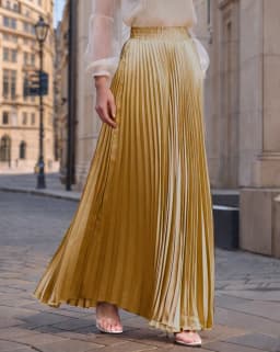 2026 New Spring Summer For Women 22 Solid Colors Midi Flowing Draped Large Hem Long High Waist Pleated Skirt Sweet Elegant