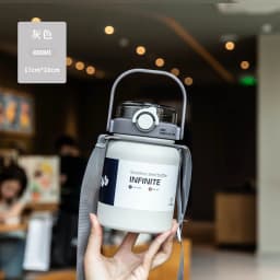 800ml/2000ml Large Capacity Stainless Steel Insulated Water Jug with Strap Handle and Straw Leakproof Vacuum Thermos Mug Sports