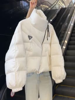 New Cotton Women Winter Warm Short Puff Jacket Korean Design Irregular Cotton Coat Trend Loose Thicken Parkas Tide Black White