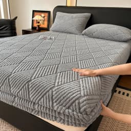 Geometric Jacquard Fleece Fitted Sheet Winter Thickened Warm Mattress Cover Solid Color Soft Plush Sheet for Single Double Bed