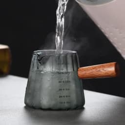 JUSTINLAU Espresso Measuring Cup with Wood Handle Vertical Grain Glass Coffee Extraction Cup with Scale Milk Jug Measure Mug