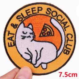Hot New Animal Cat Embroidered Patches Iron On Patches For Clothing Thermoadhesive Patches Cartoon/Frog Dinosaur Duck Patch DIY