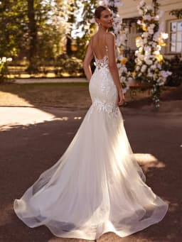 Sexy V Neck Mermaid Wedding Dresses Customized Spaghetti Straps Sequined Applique Sweep Train Bridal Gown Vestido Noiva
