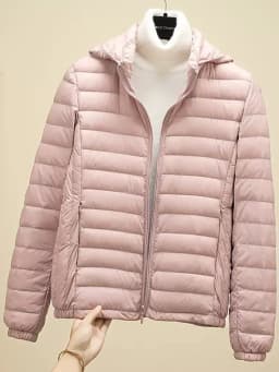 Schinteon Women Ultralight 90% White Duck Down Jacket with Removable Hood Autumn Winter Thin Outwear Portable Storage 2026 New