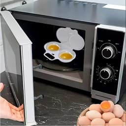 Microwave Egg Poacher Reusable Microwave Eggs Steamer 2 Cavity Nonstick Poached Egg Maker with Lid Egg Mold Kitchen Gadgets