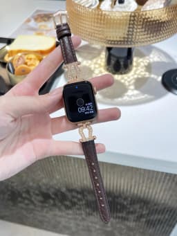 Diamond Leather strap for Apple Watch Band 44mm 45mm 38-42-40-41mm Luxury design Bracelet iwatch series 8 7 SE 6 5 4 Ultra 49mm