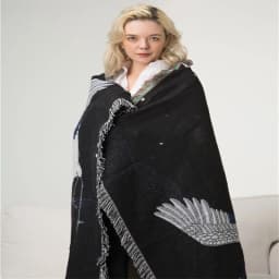 Japanese Red-Crowned Crane Woven Throw Blanket Oriental Style Black Bird Jacquard Tapestry with Fringe Vintage Asian Decor Throw