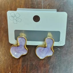 Artistic Abstract White Black Pink Color Cloud Irregular Stud Earring for Women Temperament Ear Jewelry Simple Party Gift