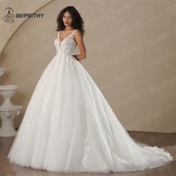 Customized BEPEITHY V Neck A Line Wedding Dresses 2025 Sleeveless Vestidos De Novias Bride Lace Bridal Gown Vintage Boho Robes