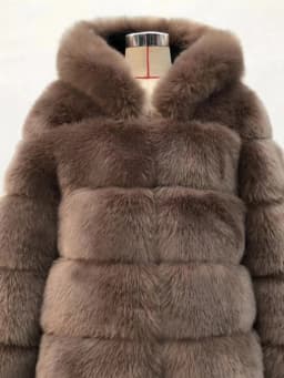 DEAT 2026 Autumn New Warm Solid Color Faux Fur Coat Women O-neck Long Sleeve Hooded Solid Color Thicken Clothing Female 15C692