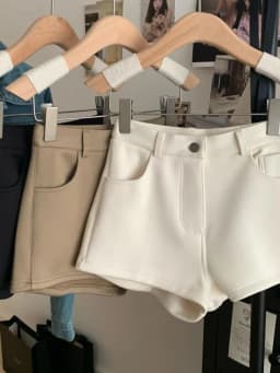 Khaki Elastic Casual Shorts Women's Spring Summer New Style Hot Girl High Waist Slimming Leg Lengthening A-Line Shorts