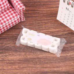 1:12 Dollhouse Miniature Paper Towel Roll Model Roll of Tissue Home Decor Toy Doll House Accessories Kids Pretend Play Toys