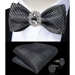 Classic White Selr-tie Bowtie with Ring Pocket Square Cufflinks Set Fashion Solid Men's Bow Tie for Wedding Groom Business Knots