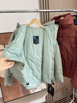 High-End Outdoor Couple Style Men's Cotton Jacket Warmth Windproof Hooded Casual Fashionable Urban Design Thickened Long Sleeve