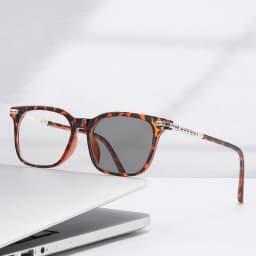 New Square Frame Myopia Glasses Fashionable Light Sensitive Color Changing Glasses For Men And Women 6160