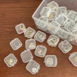 Mini Plastic Jewelry Storage Box Square Transparent Flip Portable Pill Container Jewelry Holder Packaging Earrings Display Case