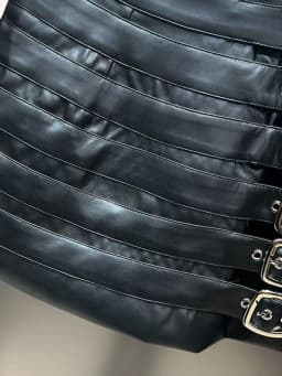 DEAT Trendy Women's Multi Belt PU Leather Mini Skirt 2026 Spring Fashion New Items High Waist Wrap Hip Skirts Female 11XX7390