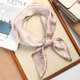Elegant 27.56inch Floral Print 70cm Square Beach Satin Scarf Casual Elegant Thin Breathable Neck Women Head Wrap Hair Scarves