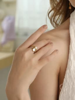 E.B.belle Double Layers Luxury Rhinestone White Rectangle Shell Cuff Ring Stainless Steel Women Party Dating Jewelry Accessories