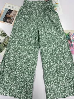 2024 New Red Green Blue Black Floral High-Waisted Bell-Bottoms Pants Loose and Comfortable Slim Ladies Design Feeling Pants