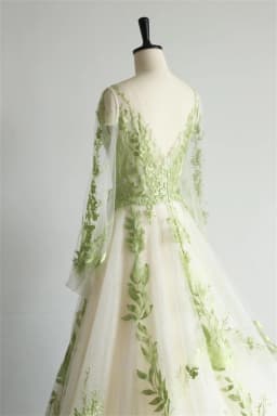 Customized Light Green Leaf Embroidery Wedding Dress V Neck Long Sleeves vestidos de novia A-line Backless Court Train Formal