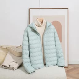 LANMREM Women Crew Neck Lightweight Short Down Jacket Wave Quilted Zipper Closure Portable Inner Wear Puffer Outerwear Coat