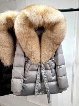 2025 Luxury Winter Large Natural Silver Fox Fur Hooded 90% Goose Down Jacket Women Thickened Warm Coat Waterproof Belted Parkas