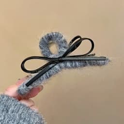 1pc Warm Winter Knit Leather Bow Hair Clipper for Women - New Style, High-Quality Shark Clip Hair Accessories