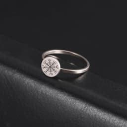 Skyrim Nordic Vegvisir Runic Compass Ring Stainless Steel Aegishjalmur Helm of Awe Rings Amulet Jewelry for Women Men