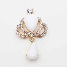 10 New 23 * 38mm Alloy Rhinestone Acrylic Brooch Fashion Gorgeous Party Holiday Wine Glass Creative Pendant