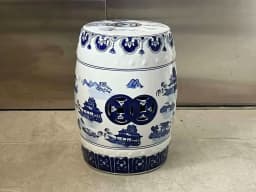 White Porcelain and Drawn Blue Shoe Hand Changing Stool Ceramic Drum Bathroom Neoclassical Imitation Sitting Stool Low Round