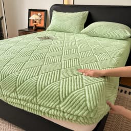 Geometric Jacquard Fleece Fitted Sheet Winter Thickened Warm Mattress Cover Solid Color Soft Plush Sheet for Single Double Bed