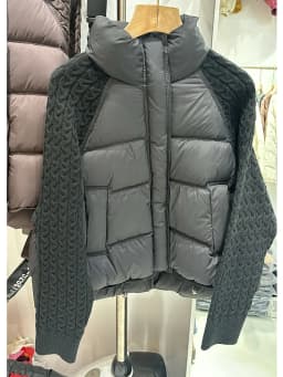 Lagabogy 2026 New Winter Turtleneck White Duck Down Jacket Women Patchwork Knitted Warm Drawstring Short Soft Puffer Coat Female