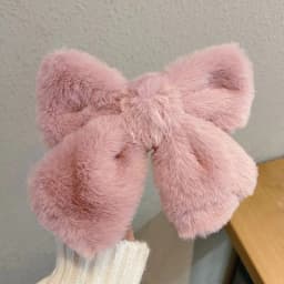 1pc New Korean version autumn and winter plush bow hair clip, velvet back of the head hair clip, furry clip hair accessory
