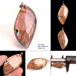 Stone Craft Natural Labradorite Raw Stone Polishing Geometric Shape Crystal Labradorite Pendent Exquisite Natural Training Stone