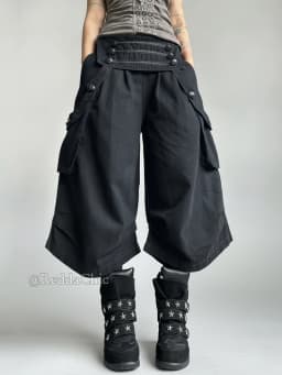 REDDACHiC Goth Royal Women Capri Cargo Pants Vintage Button Low Waist Pleated Baggy Bermuda Shorts Alternative Summer Clothes