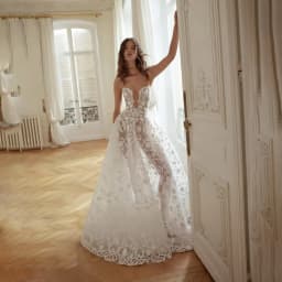 LSYX 2026 Trendy Strapless Deep V Neckline 3D Floral Lace-Embellished Sheer Illusion Sexy Wedding Dress Long Train Bridal Gowns
