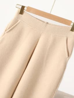 Women 100% Merino Wool Pants Autumn Winter Thick Warm Soft Comfortable Pencil Pants New Fashion Elastic Waist Knitted Trousers
