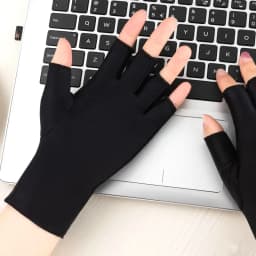 Beige Black Summer Half Fingers Gloves Breathable Thin Semi-Finger Driving Gloves Women Sunscreen Fingerless Elasticity Gloves