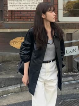 Spring New Arrival Loose Fit Black PU Leather Jacket Women's Top Vintage Collar Design Street Style Coat Long Sleeve Coat