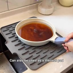【Silicone Dish Drying Mat With Tilted Design Efficient Water Drainage Heat Resistant Non-Slip Kitchen Counter Protector】