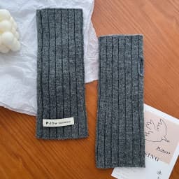 100% Wool Gloves Lady Touchscreen Finger Hole Winter Autumn Women Warm Wrist Length Classic Knitted Gloves Female Mitten 2025