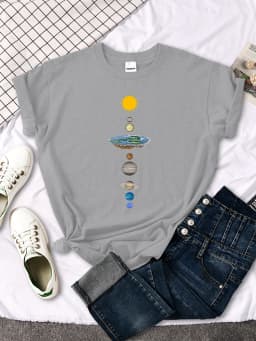 The Eight Planets Of The Solar System Print Famale T Shirt Casual New Tshirt Oversized Soft Top Fashion Style Women's Tshirt