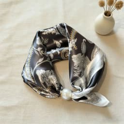 Spring Summer Thin Pearl Silk Scarves Magnetic Buckle Lazy Scarf Women Girls Sweet Elegant Pendant Collarbone Chain Neck Scarf