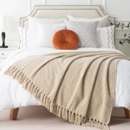 Battilo Chenille Knitted Throw Blanket for Couch Soft Thick Decorative Sofa Blanket Plaid Bed Throws Spring Living Room Decor