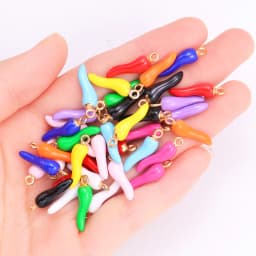 10Pcs 3D Pepper Enamel Alloy Pendant Cute Mini Red Chili Food Charm for Women's Bracelet Earrings DIY Jewelry Making Accessory