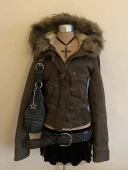 Autumn Winter Fur Hooded Jacket Men Outerwear Thick Short Parkas Coat Faux Fur Collar Parkas Casual Aesthetic Retro Jacket New