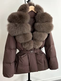 2025 Newest Winter Real Natural Huge Fox Fur Puffer Jacket Women Thicken Warm Belted 90% White Duck Down Coat Waterproof Parka