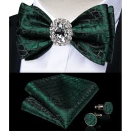 Classic White Selr-tie Bowtie with Ring Pocket Square Cufflinks Set Fashion Solid Men's Bow Tie for Wedding Groom Business Knots